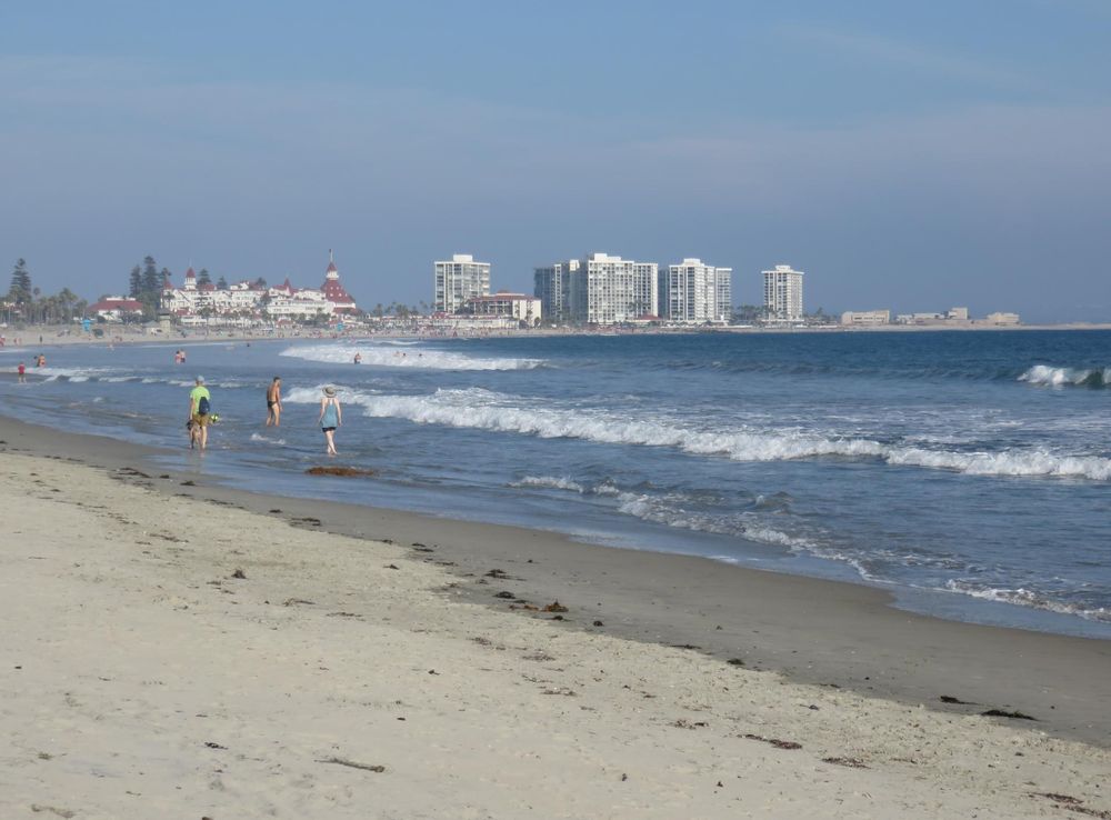 File:Coronado Beach 2018.jpg - Wikimedia Commons