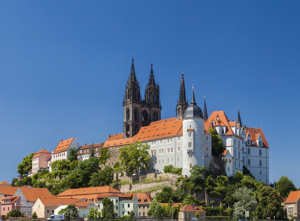 Free Images : town, building, city, river, cityscape, panorama, landmark,  church, cathedral, tourism, place of worship, resort, towers, dom, elbe,  saxony, meissen, tours, east germany, castle hill, historic site 5616x3744  - -