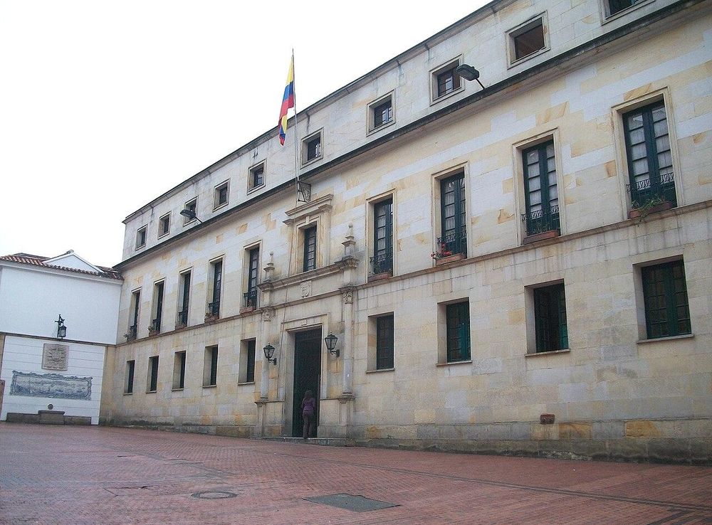 Archivo:Palacio de San Carlos.JPG - Wikipedia, la enciclopedia libre