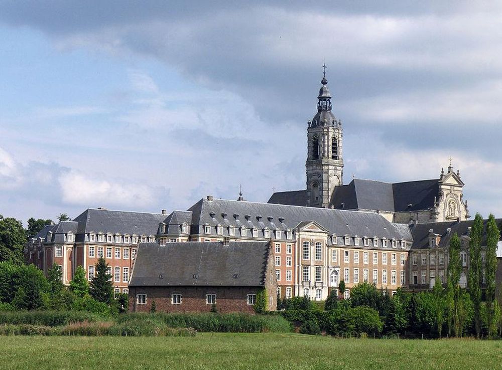 File:Averbode abbey - panorama.jpg - Wikipedia