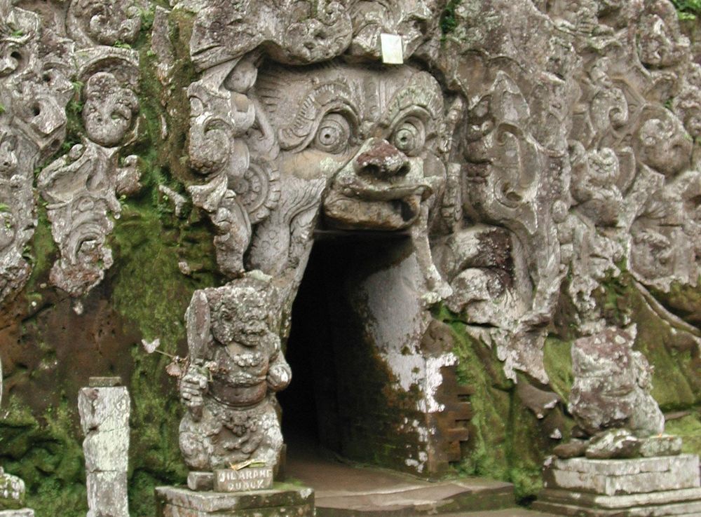 File:Goa Gajah-Elephant Cave Entrance.jpeg - Wikipedia