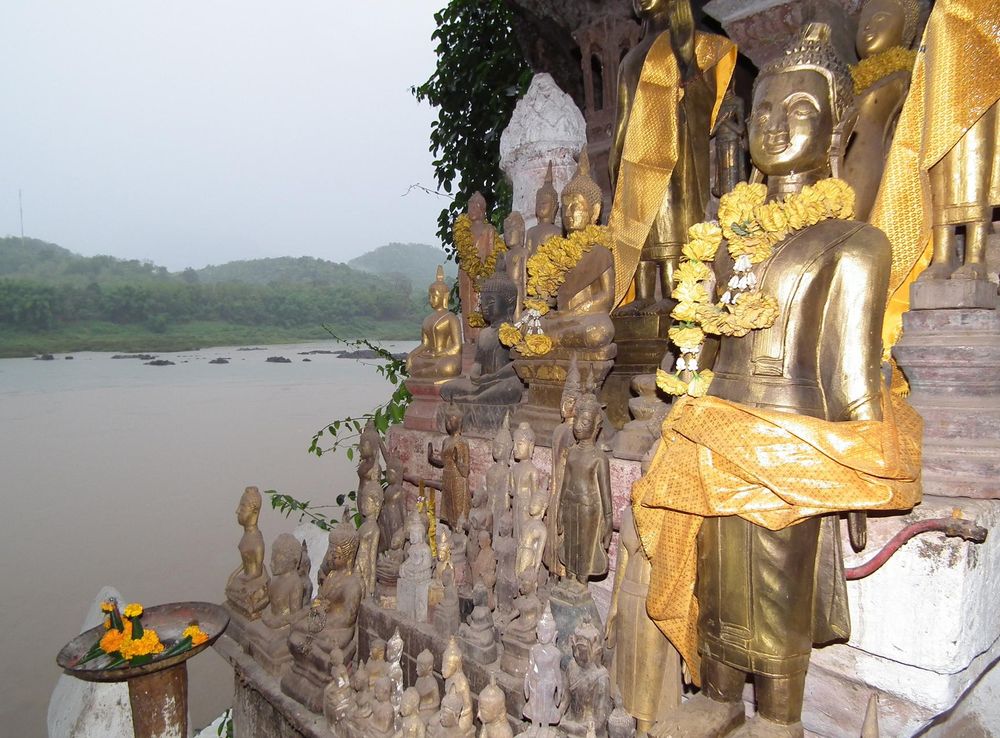 Pak Ou Caves - Wikipedia