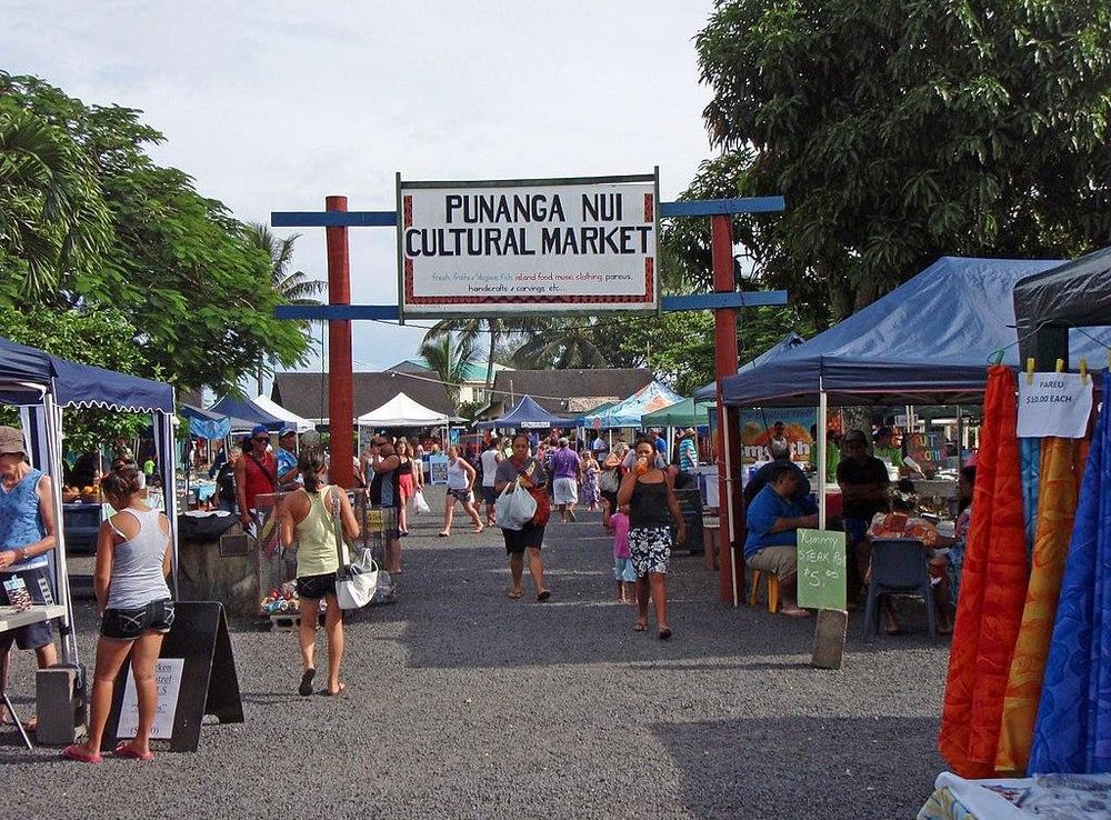 File:Punanga Nui Cultural Market, Rarotonga.jpg - Wikimedia Commons