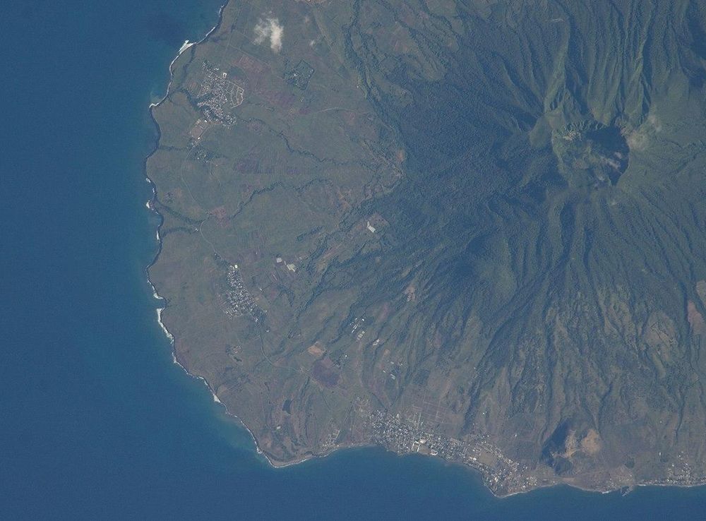 File:ISS022-E-39042 - View of the Lesser Antilles.jpg - Wikimedia Commons