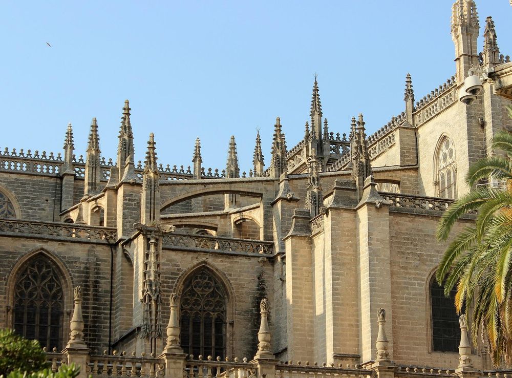 File:Catedral de Sevilla. Exterior. 01.JPG - Wikimedia Commons