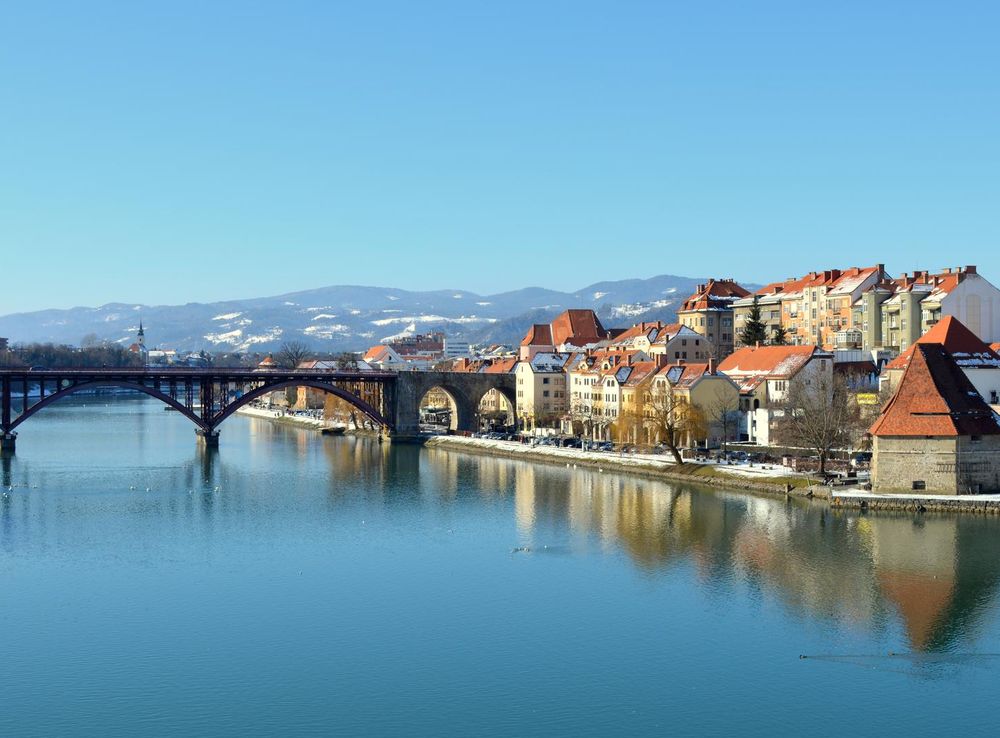File:The Drava river and Maribor.JPG - Wikimedia Commons