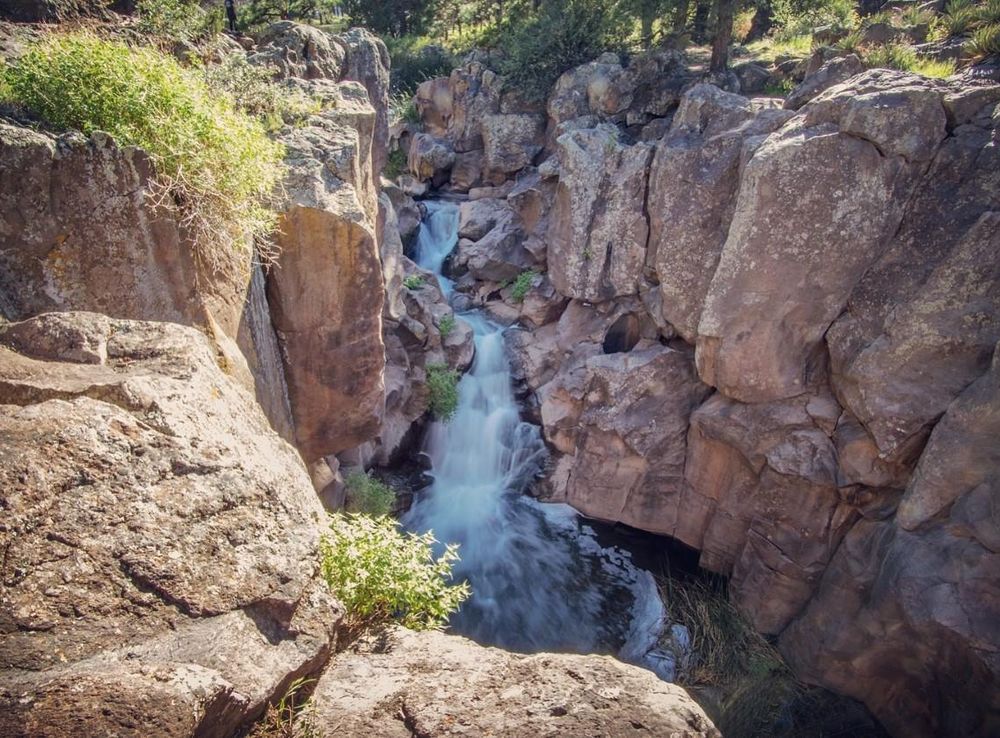 File:Picture Canyon Waterfall.jpg - Wikimedia Commons