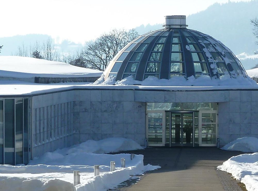 File:University of St. Gallen Convention and Executive Education Center.jpg  - Wikimedia Commons