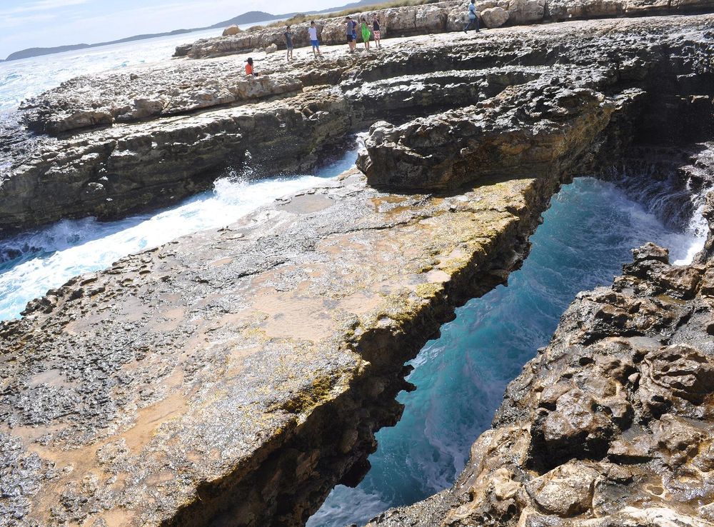 File:Devils Bridge, Antigua.JPG - Wikimedia Commons