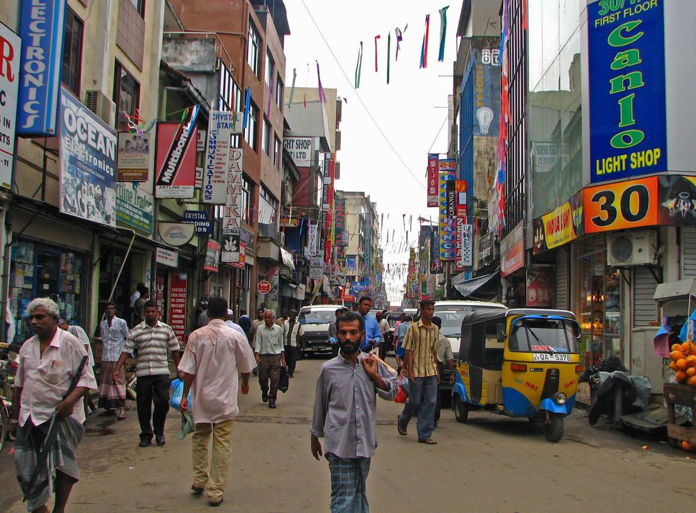 File:Sri Lanka - 012 - Market street around Fort Stn & Harbour  (1630266755).jpg - Wikimedia Commons