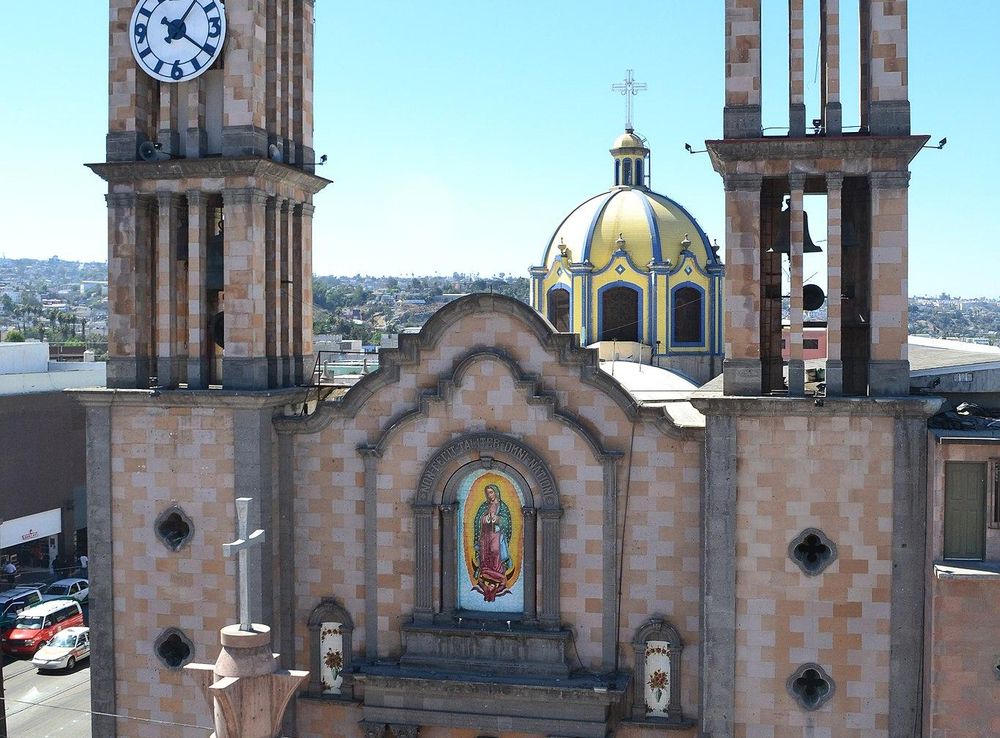 Archivo:Catedral Tijuana Nuestra Señora de Guadalupe.JPG - Wikipedia, la  enciclopedia libre