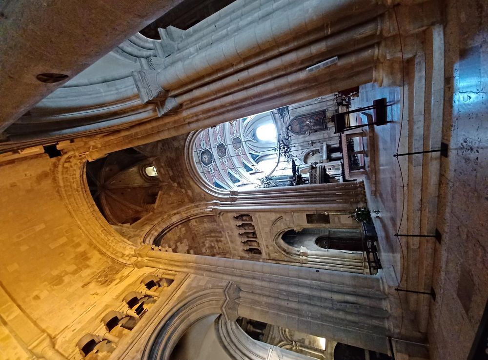 Ficheiro:Sé de Lisboa (Lisbon Cathedral) 07.jpg – Wikipédia, a enciclopédia  livre