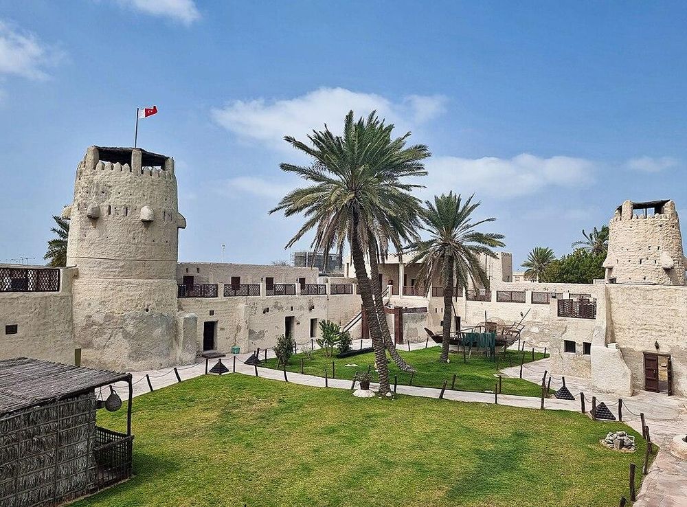 File:Umm al-Quwain Fort, UAE 23.jpg - Wikimedia Commons