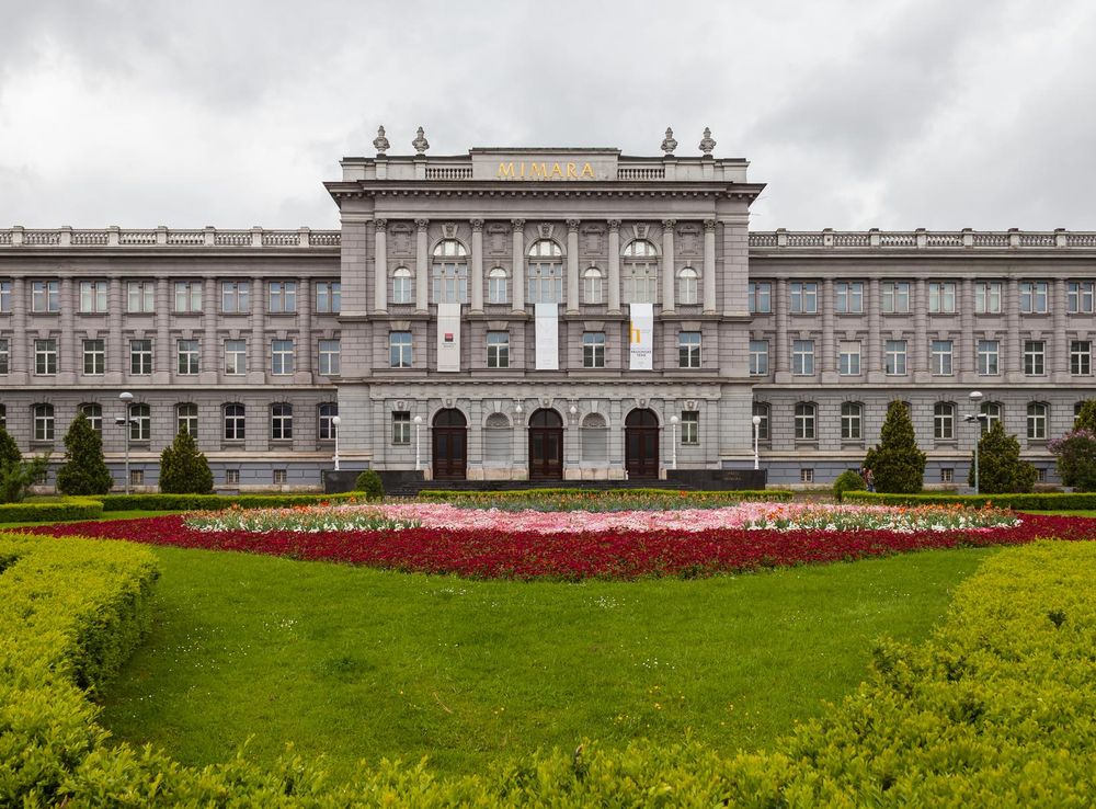 File:Museo Mimara, Zagreb, Croacia, 2014-04-20, DD 01.JPG - Wikimedia  Commons