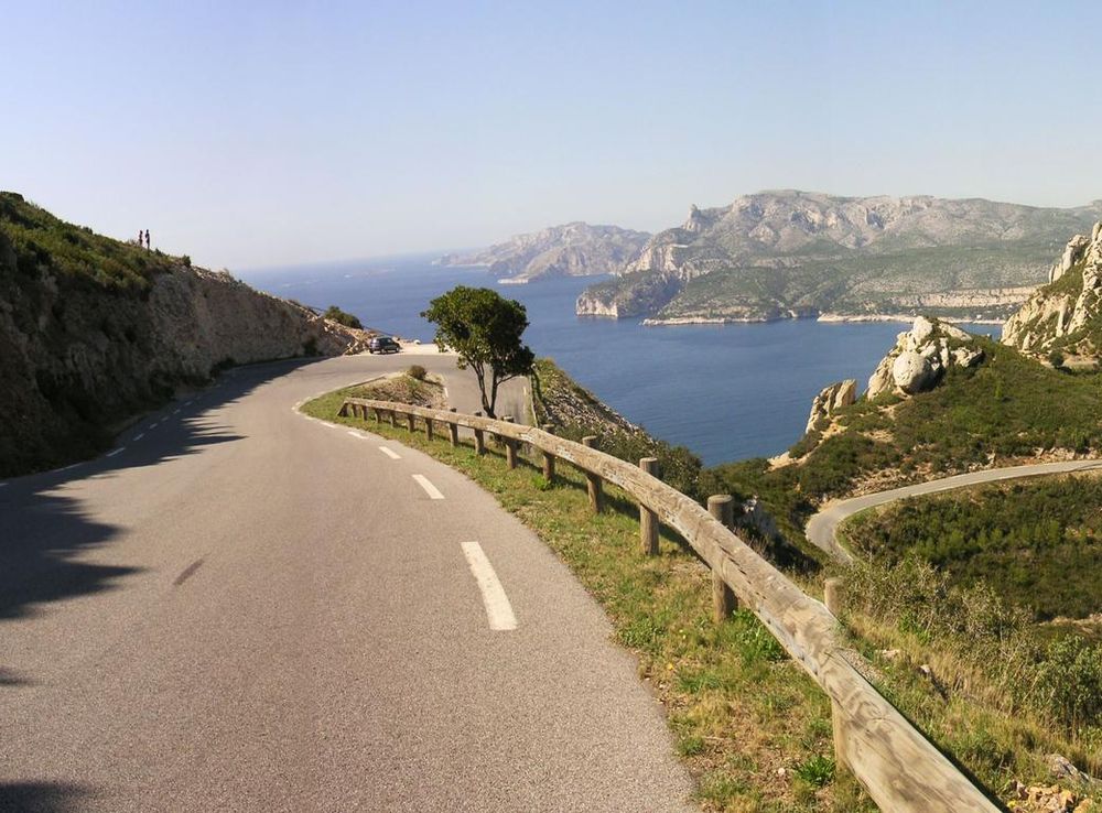 File:Cassis depuis les crêtes.jpg - Wikimedia Commons