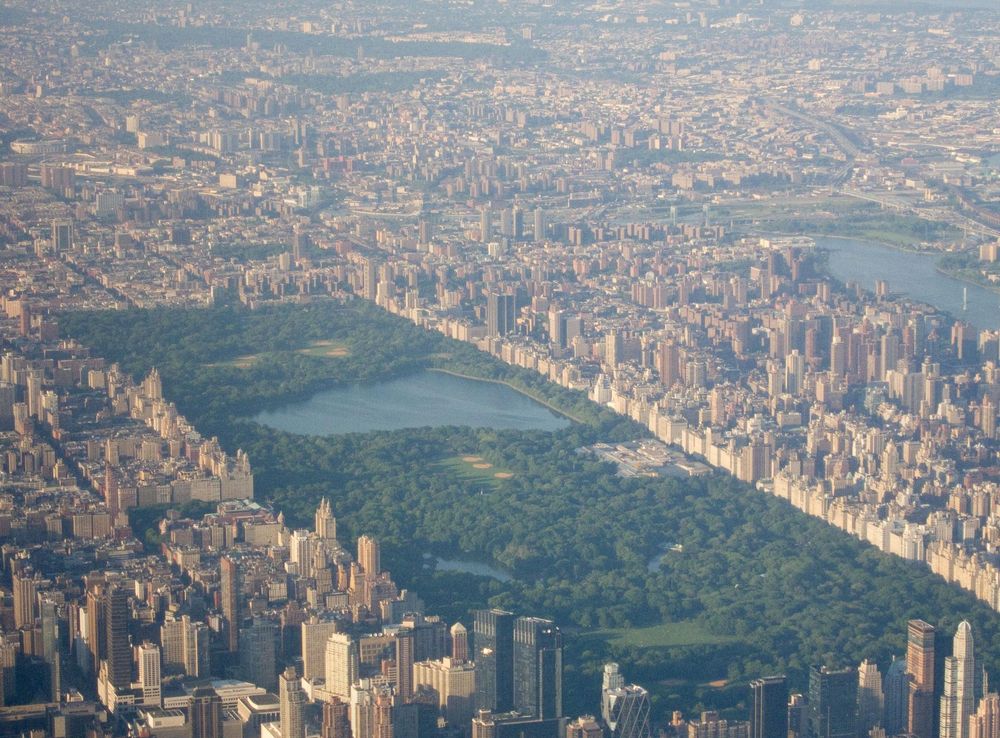 File:2010 New York City Central Park aerial.jpg - Wikimedia Commons