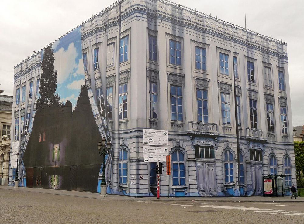 File:BRX-musée-magritte.3.JPG - Wikimedia Commons