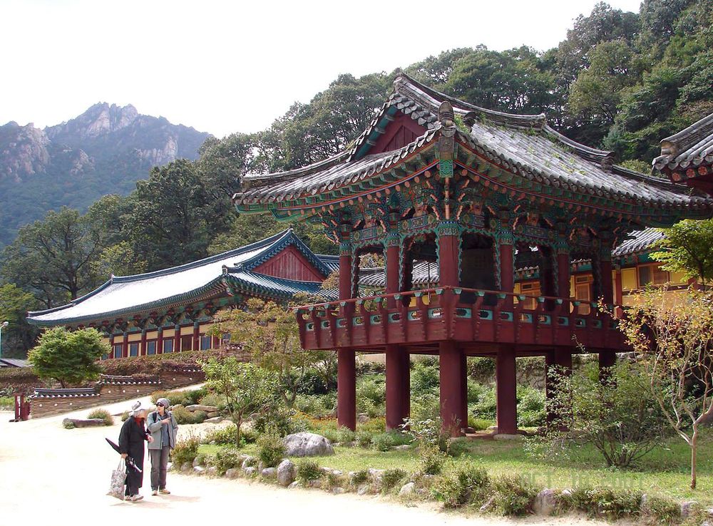 File:Korea-Sinheungsa-Bojero-01.jpg - Wikipedia