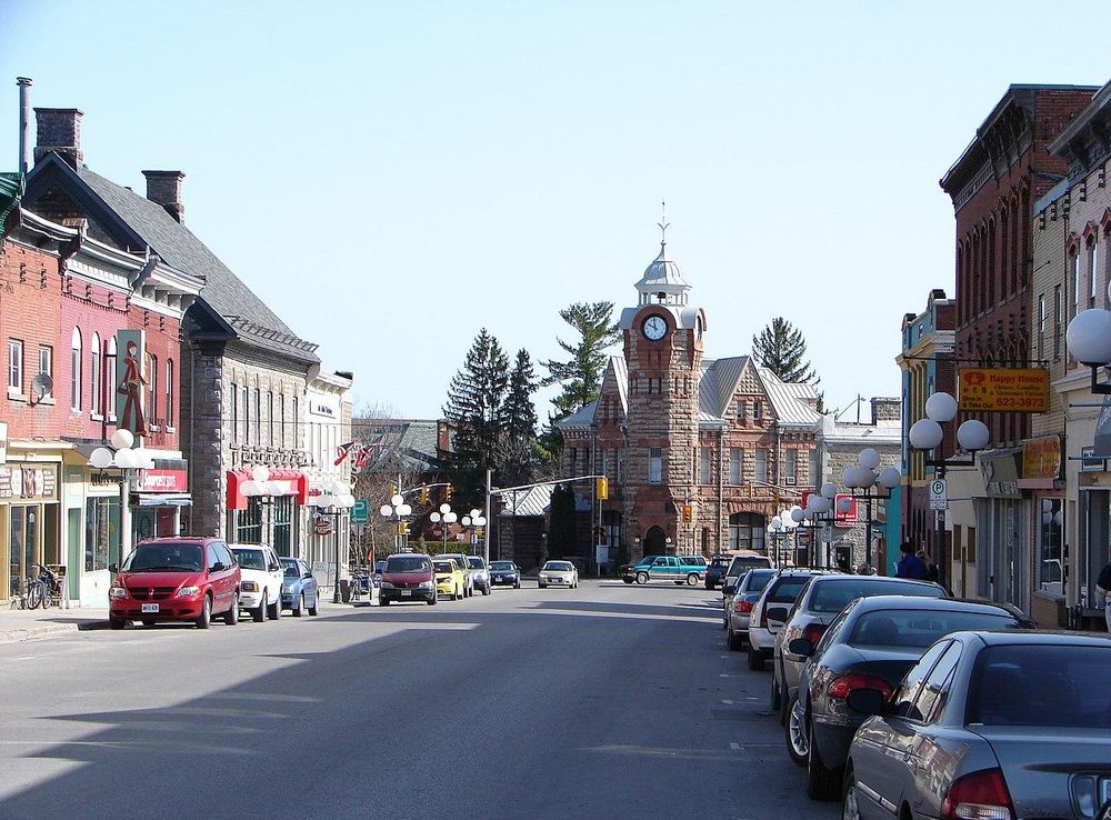 File:Arnprior John Street.JPG - Wikimedia Commons