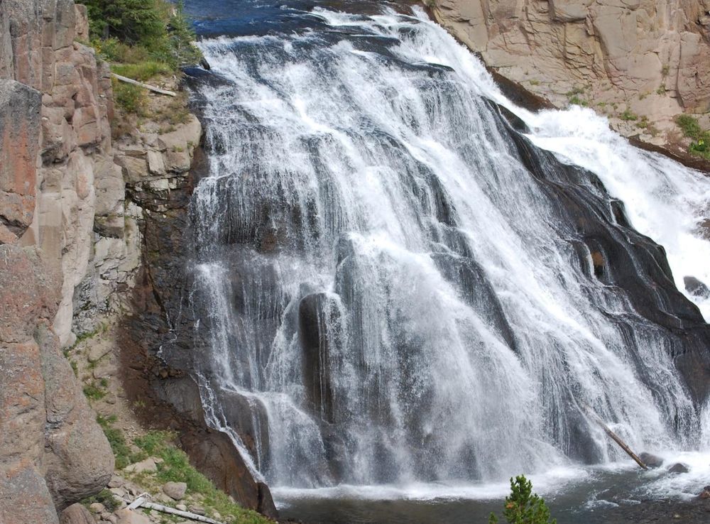Yellowstone: Definite bucket list item > Luke Air Force Base > Article  Display
