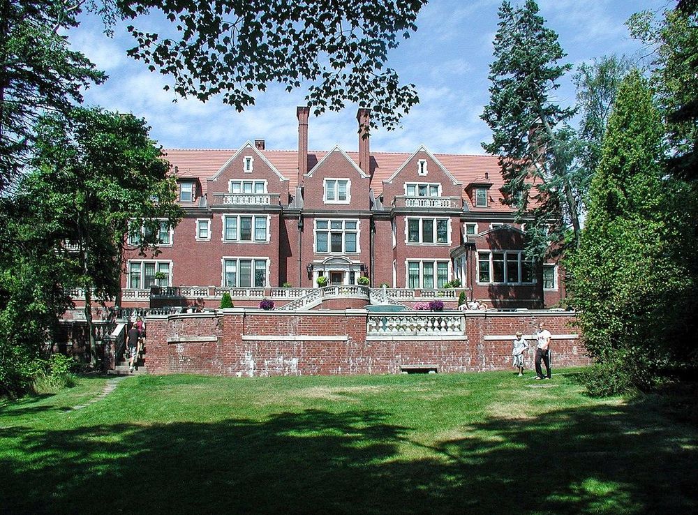 File:Glensheen.JPG - Wikimedia Commons