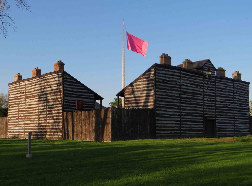 File:Old Fort Wayne, Fort Wayne, Indiana, May 2014.JPG - Wikimedia Commons