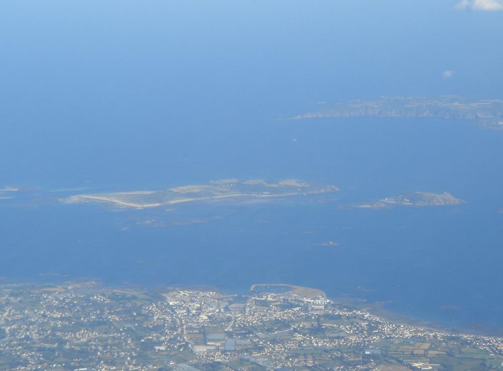 File:Herm, Sark and Jethou.jpg - Wikimedia Commons