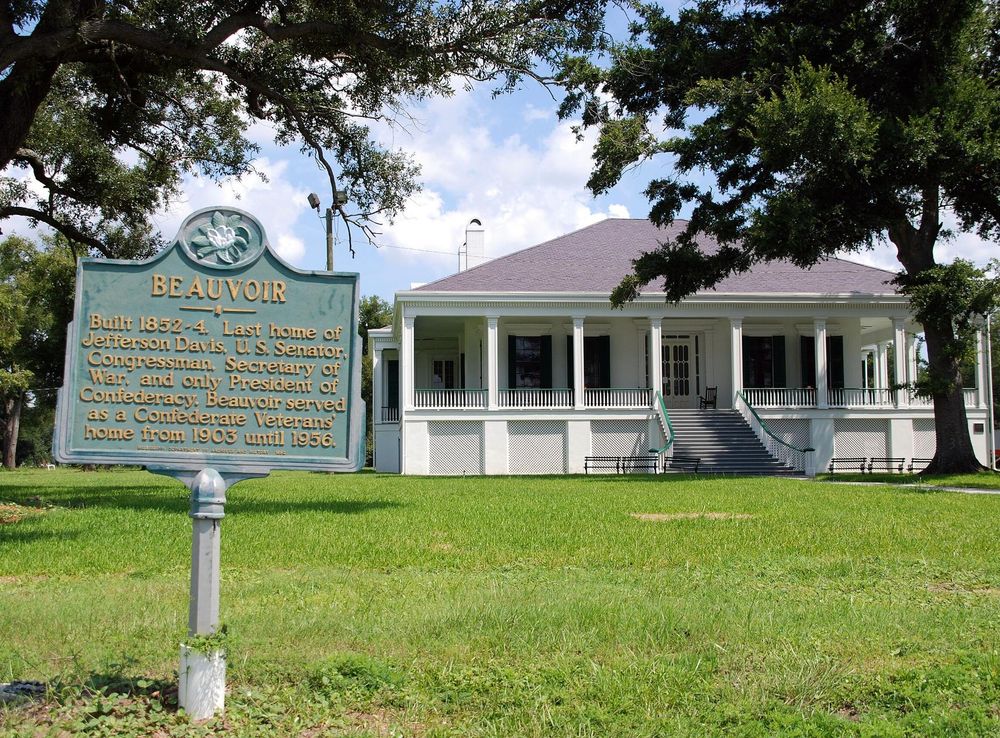 File:FEMA - 37532 - Restored Jefferson Davis home Beauvoir in Mississippi.jpg  - Wikimedia Commons