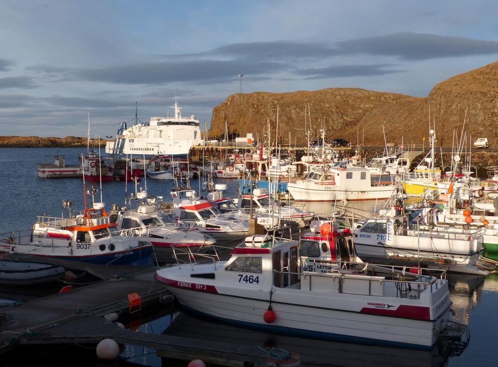File:Harbour at Stykkishólmur - Flickr - gailhampshire.jpg - Wikimedia  Commons