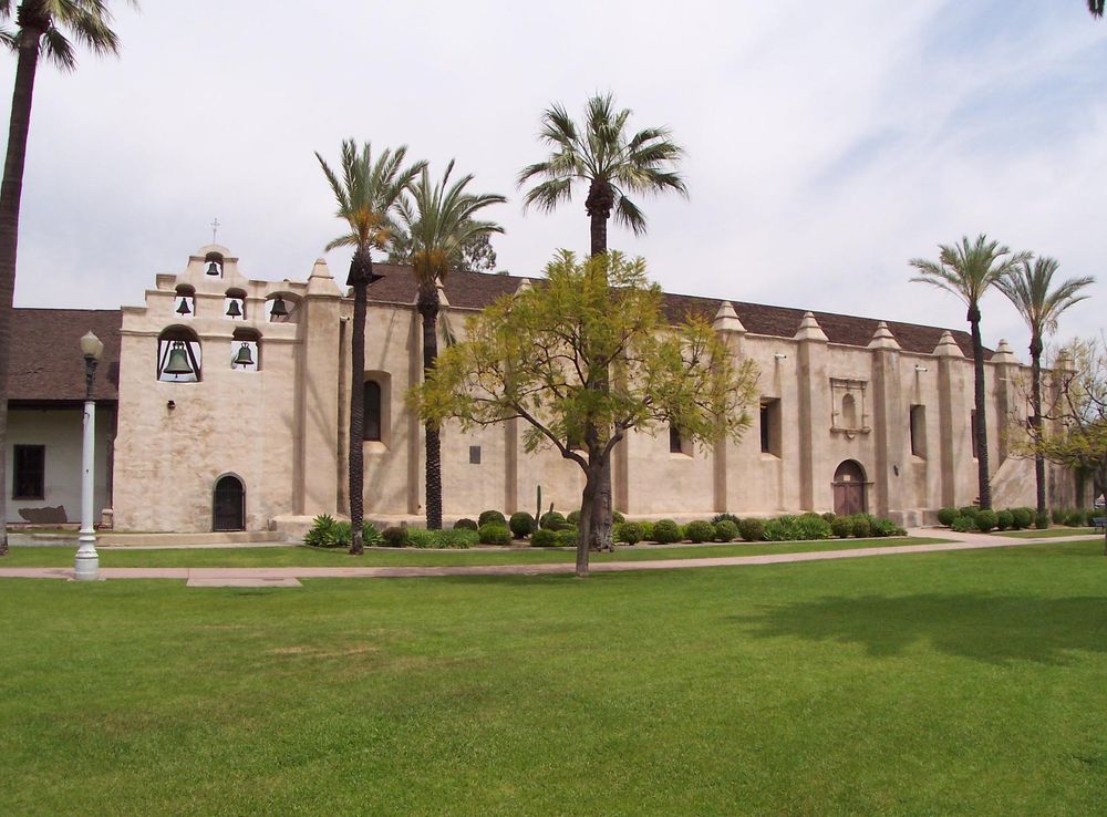 File:Mission San Gabriel 4-15-05 6611.JPG - Wikimedia Commons