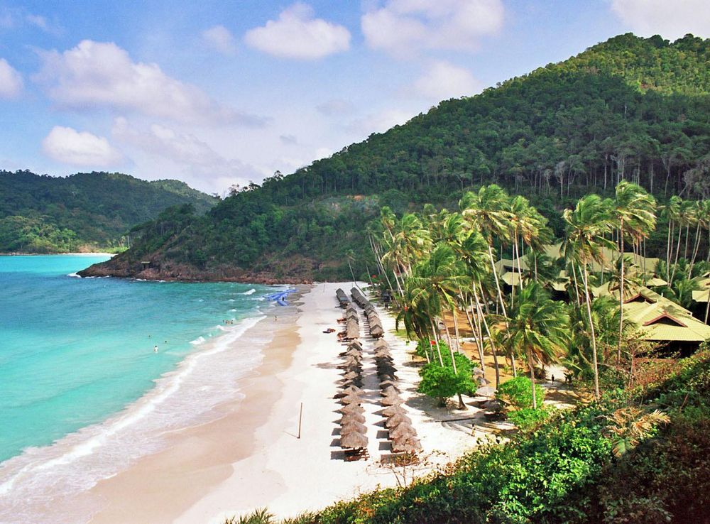 Beach Island at Resort in Malaysia image - Free stock photo - Public Domain  photo - CC0 Images