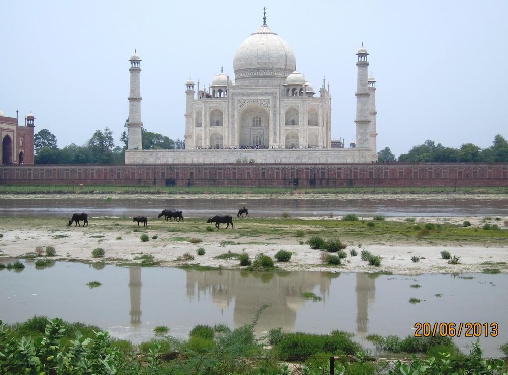 File:View of Taj Mahal from Mehtab Bagh 04.JPG - Wikimedia Commons