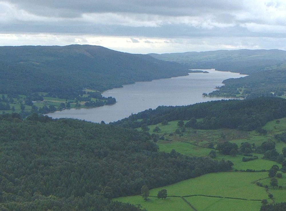 File:Coniston Water from Holme Fell.jpg - Wikipedia