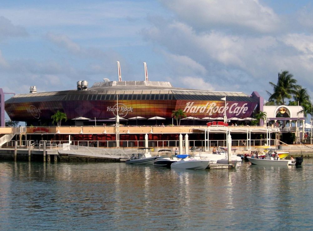 File:Hard Rock Cafe Miami - Bayside Marketplace, Miami, Florida.jpg -  Wikimedia Commons