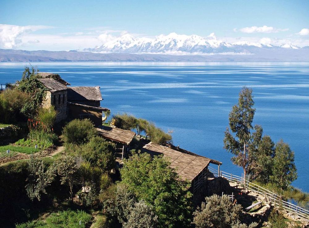 File:Lake Titicaca on the Andes from Bolivia.jpg - Wikipedia