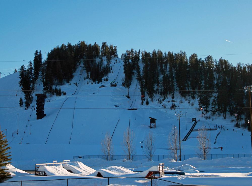 File:Howelsen Hill Ski Area.JPG - Wikimedia Commons