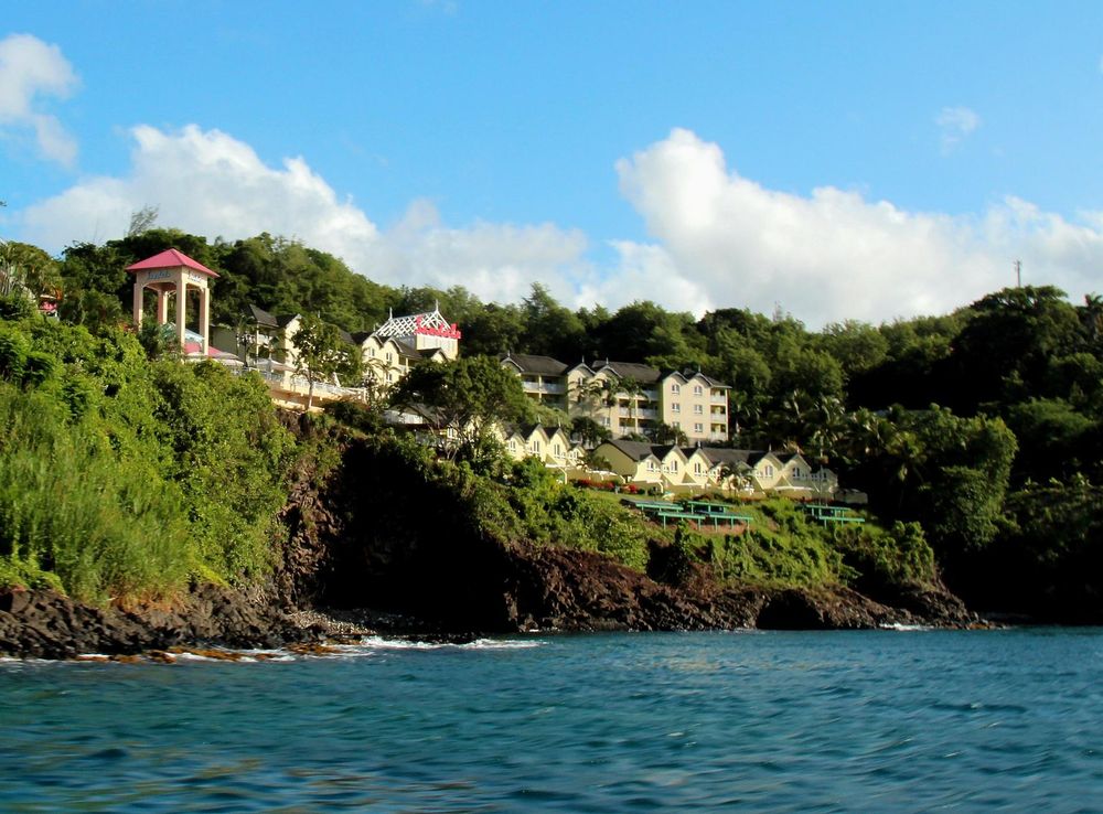 File:Sandals La Toc Beach Resort (24265586066).jpg - Wikimedia Commons