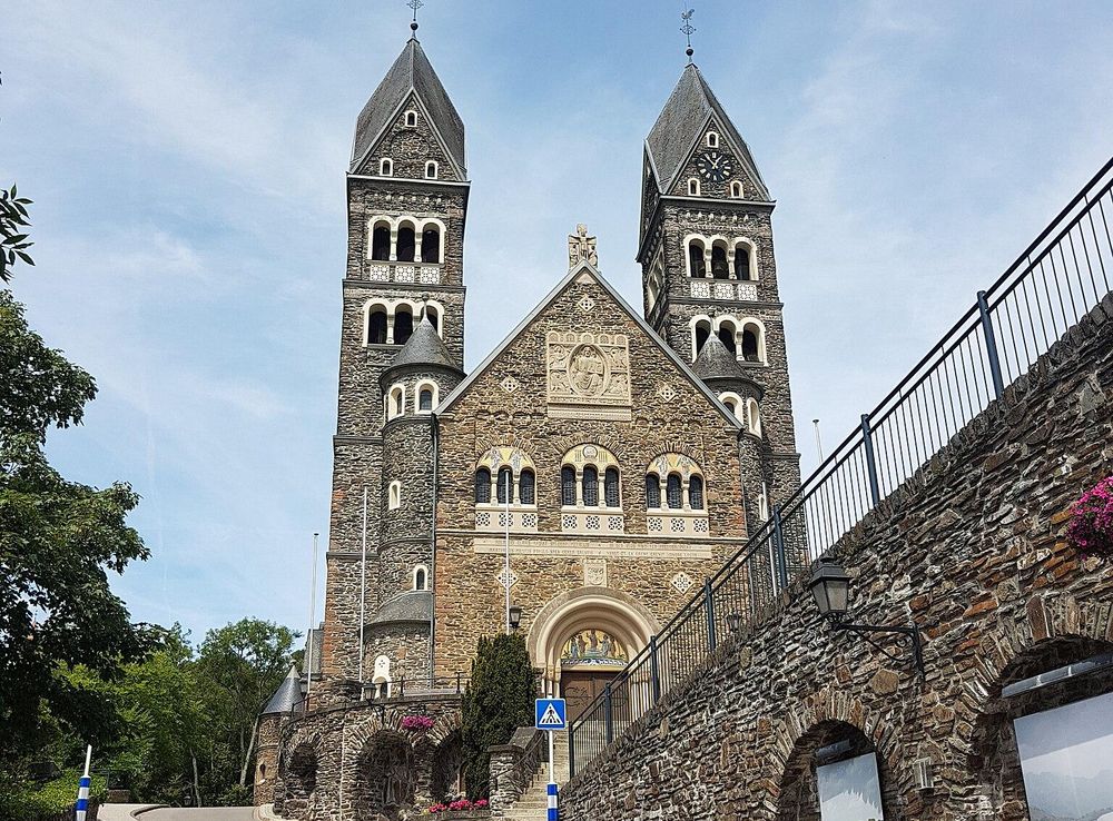 File:Luxembourg-Clervaux-Parish Church-14ESD.jpg - Wikimedia Commons