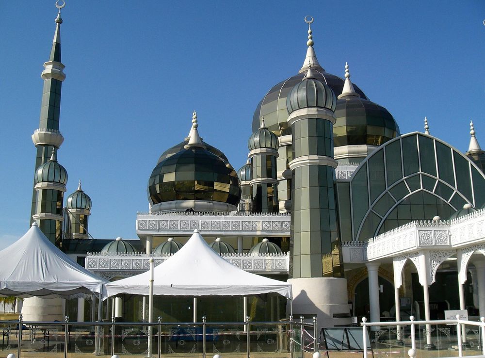 File:Terengganu crystal mosque.jpg - Wikimedia Commons