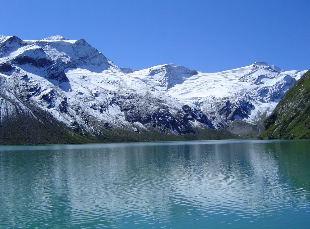 File:Mooserboden reservoir (Kaprun).jpg - Wikimedia Commons