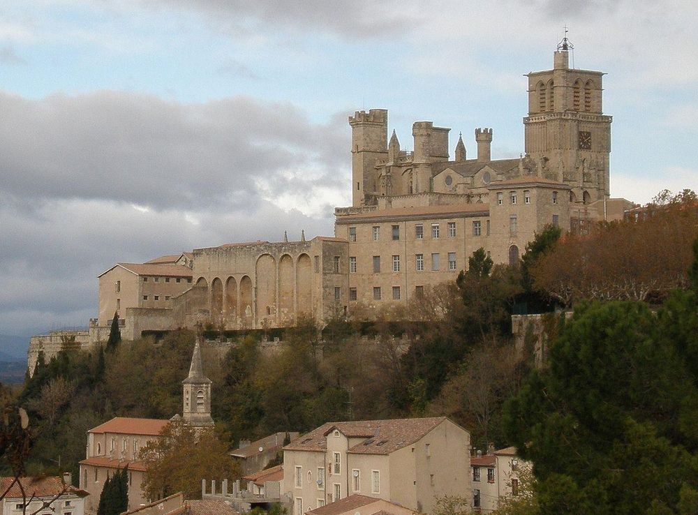 File:Cathédrale Saint-Nazaire Béziers.JPG - Wikimedia Commons