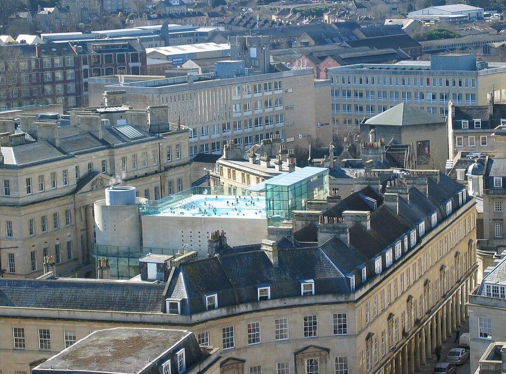 File:Thermae Spa from Bath Abbey Tower.jpg - Wikipedia