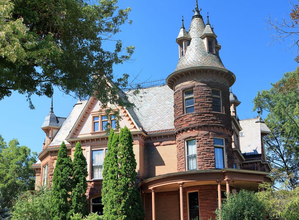 File:Henderson Castle, Kalamazoo, Michigan.jpg - Wikimedia Commons