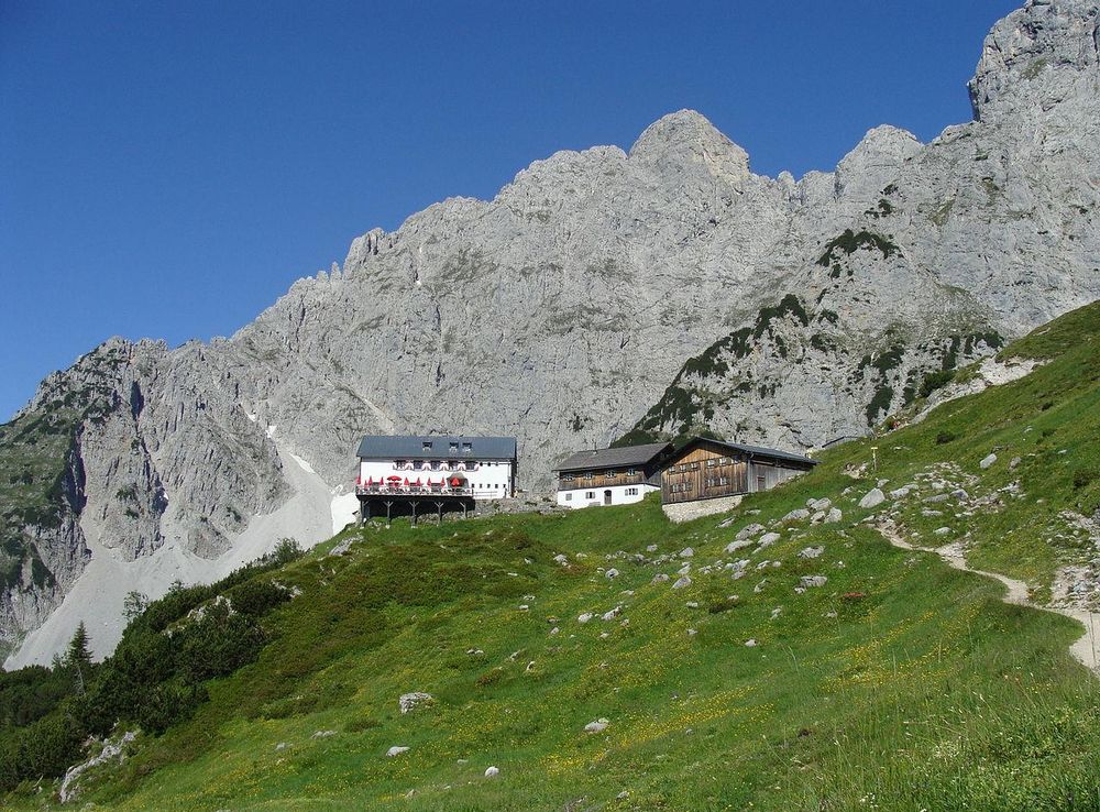 Datei:2011 Wilder Kaiser 139 Gruttenhütte.JPG – Wikipedia