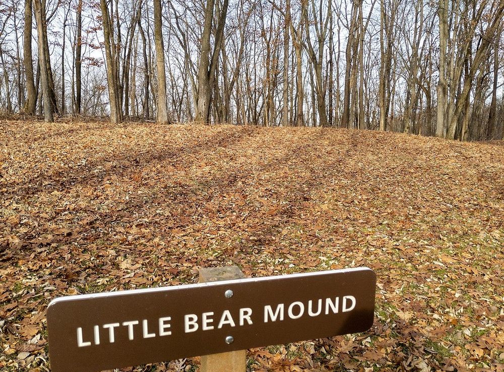 File:Effigy Mounds National Monument - 50191009608.jpg - Wikimedia Commons