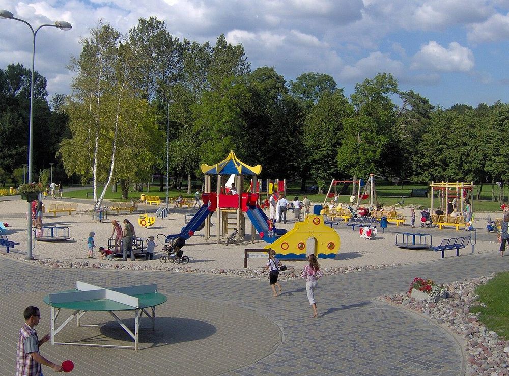 File:Playground in Liepaja Seaside Park.jpg - Wikimedia Commons