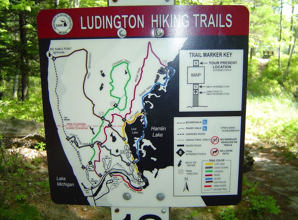 File:Ludington State Park hiking trails.JPG - Wikimedia Commons