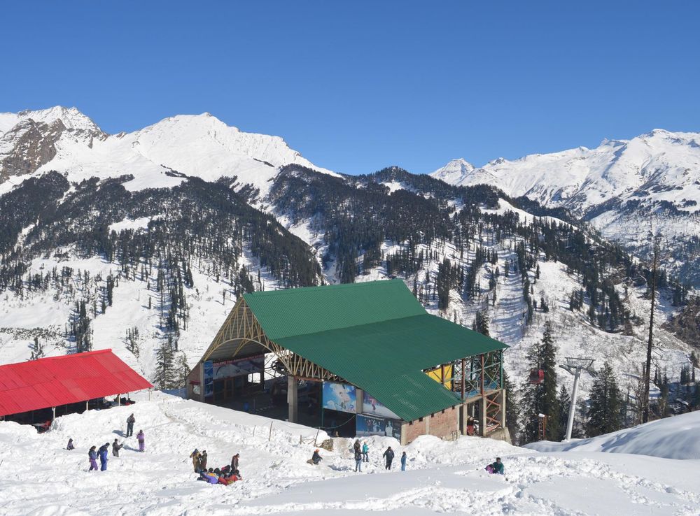 File:Solang valley under snow, 2015.jpg - Wikimedia Commons