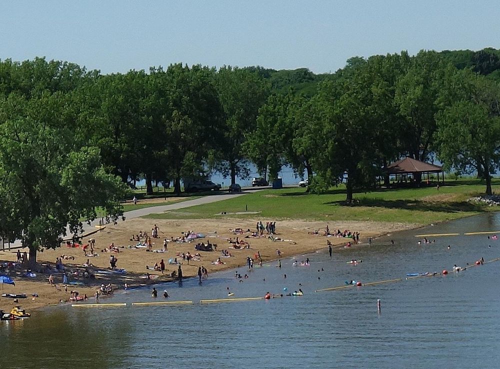File:Coralville Lake.jpg - Wikimedia Commons