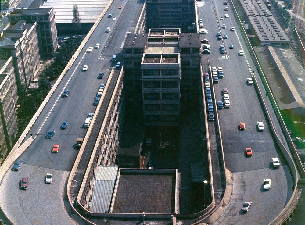 File:Lingotto (1966) - Test Track.jpg - Wikimedia Commons